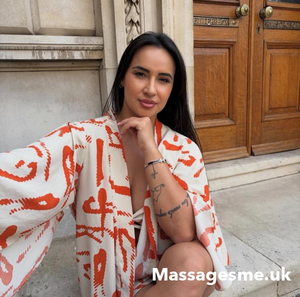 Ana Paula | Brazilian Massage Therapist In London