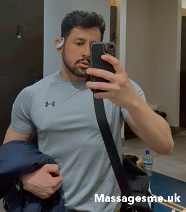 Brazilian Male Masseur In Central London