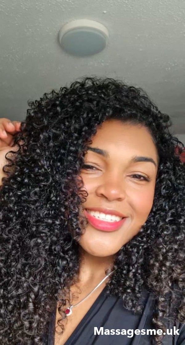 Colombian Massage Therapist. Caring Hands, Professional Touch: Releasing Tension And Restoring Balance With Warmth And Skill