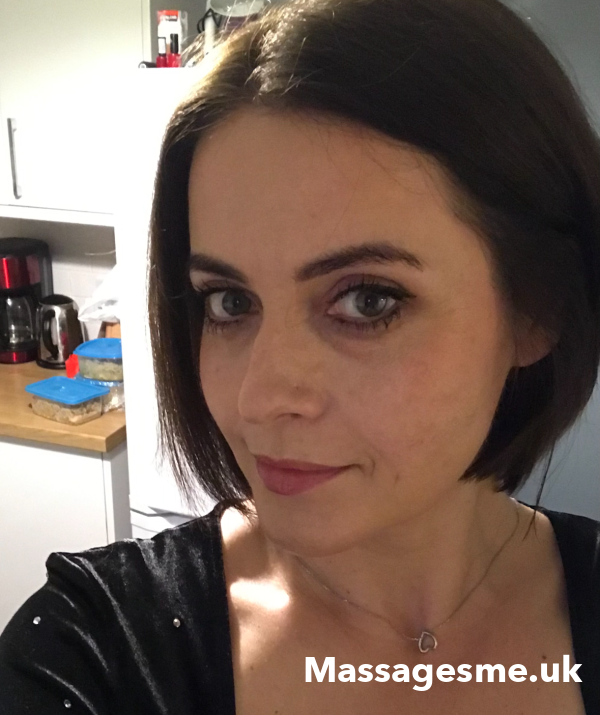 Relaxing Massage  Professional Massage Near Earsfield, South West London