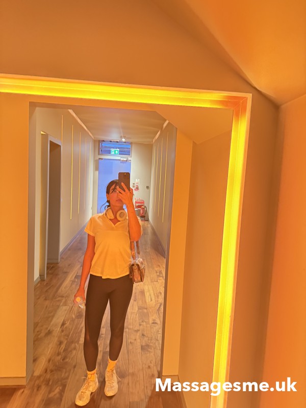 Holistic Massage Therapist  - Mobile & Onsite Massage In Battersea