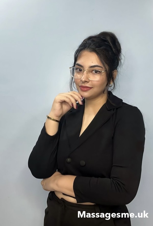 Indian Massage Therapist In North London