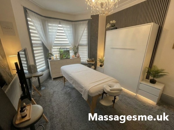 Massage By Damian •>MALE THERAPIST<•