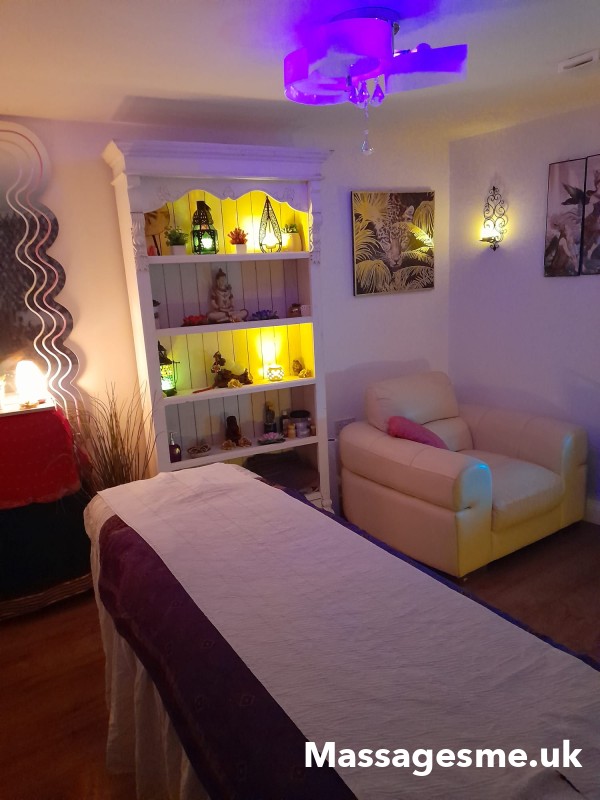 Massage In Chigwell (Genuine Males Only)