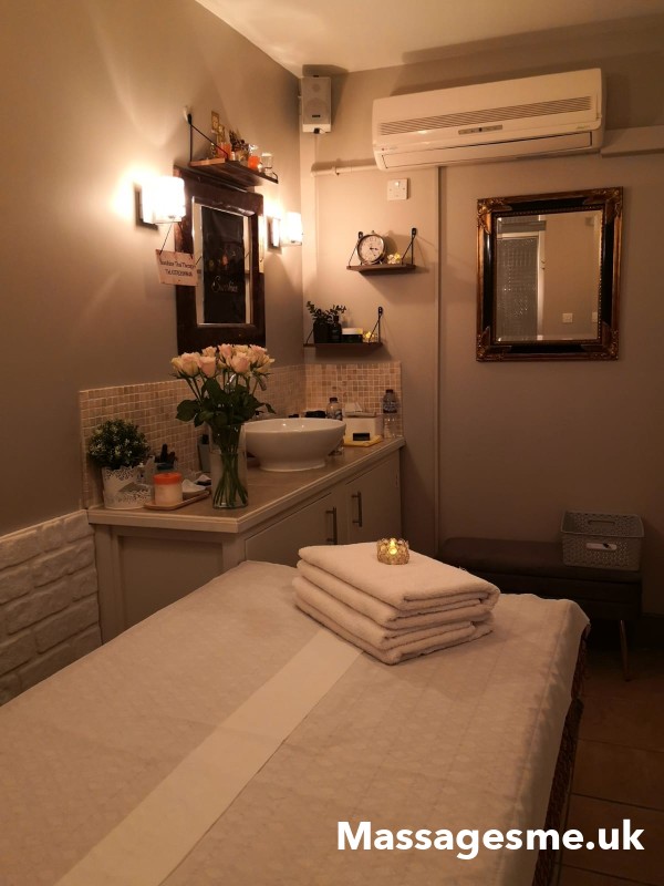 Thai Head, Shoulder & Back Massage in Romford