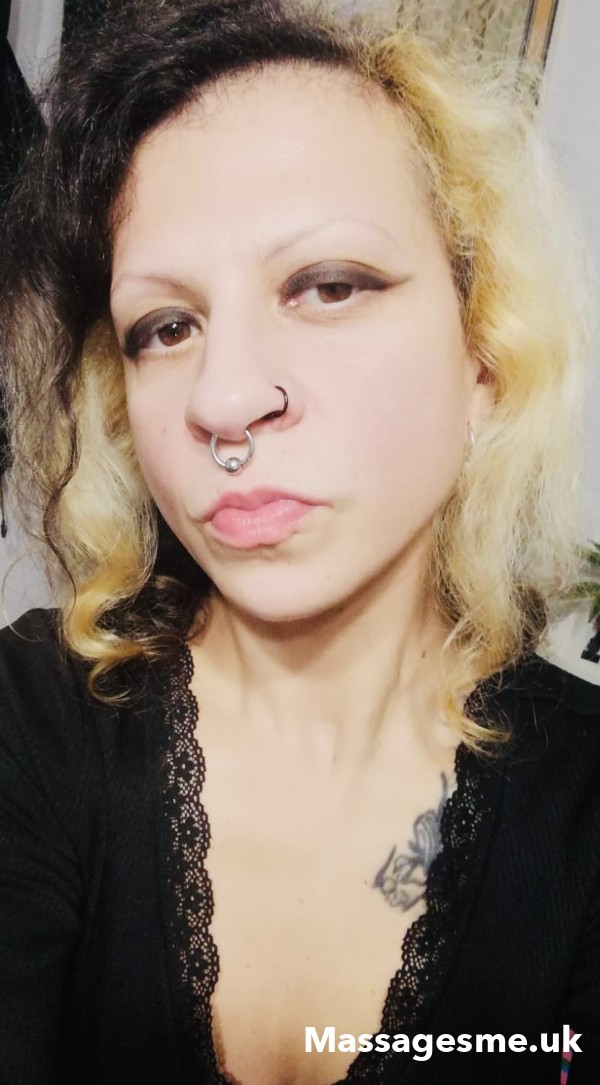 Mia Italian Therapist Offering Relaxing Massage In Paddington