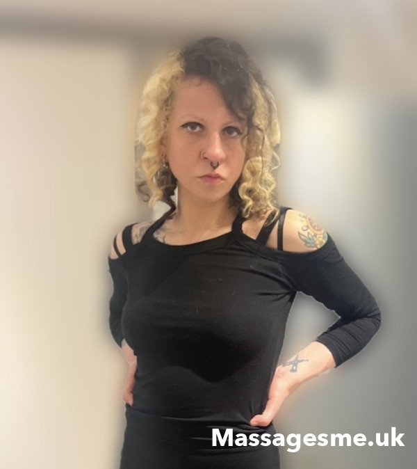 Mia Italian Therapist Offering Relaxing Massage In Paddington